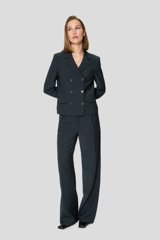Suit VII – Dark Green Edition