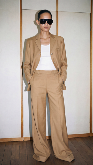 Suit X – Camel Edition