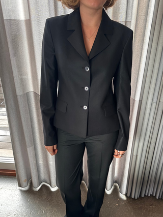 Blazer IV – Black Pinstripe Edition