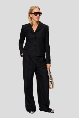Blazer IV – Black Pinstripe Edition