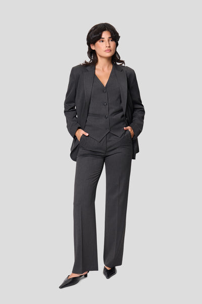 Suit I – Dark Grey Edition