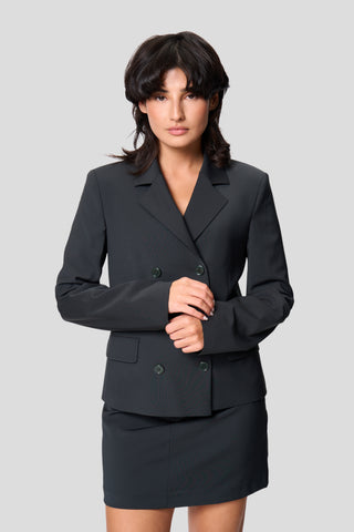Suit III – Dark Green Edition