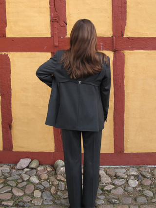 Blazer I – Dark Grey Edition