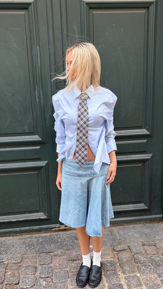 Statement Shirt - Light Blue Edition